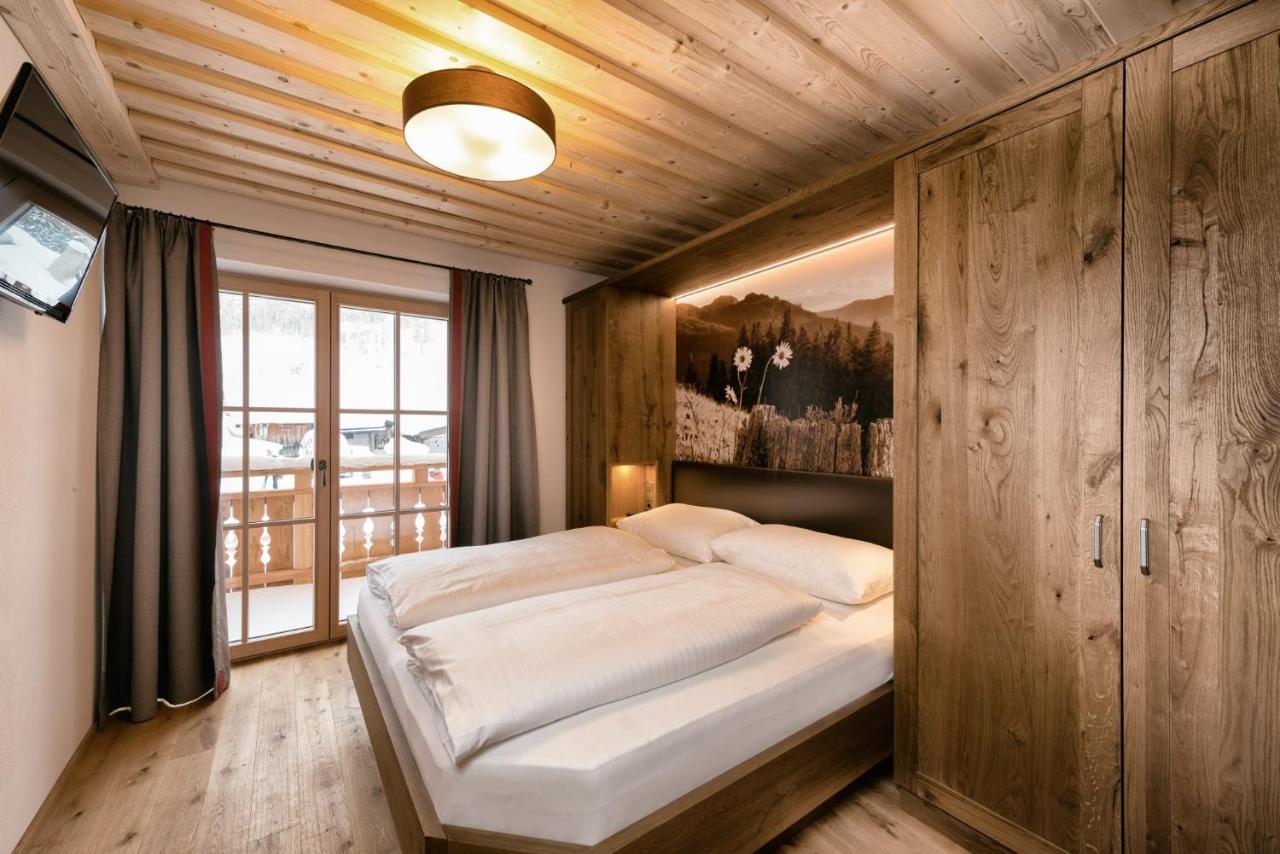 Firstpeak Chalets ツァウヘンゼー エクステリア 写真